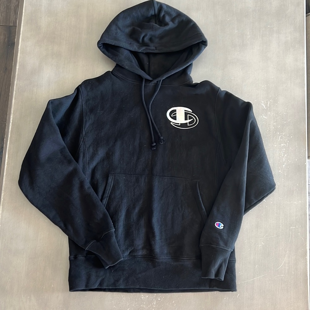 Men’s Champion hoodie. Sz S